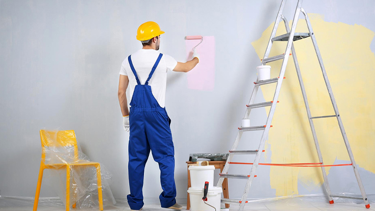 5 Signs Your Home Needs Repainting (Don’t Ignore These)